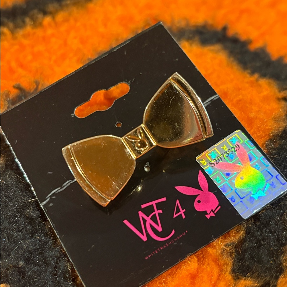 Y2K Playboy Gold Bow Ring (Adjustable)